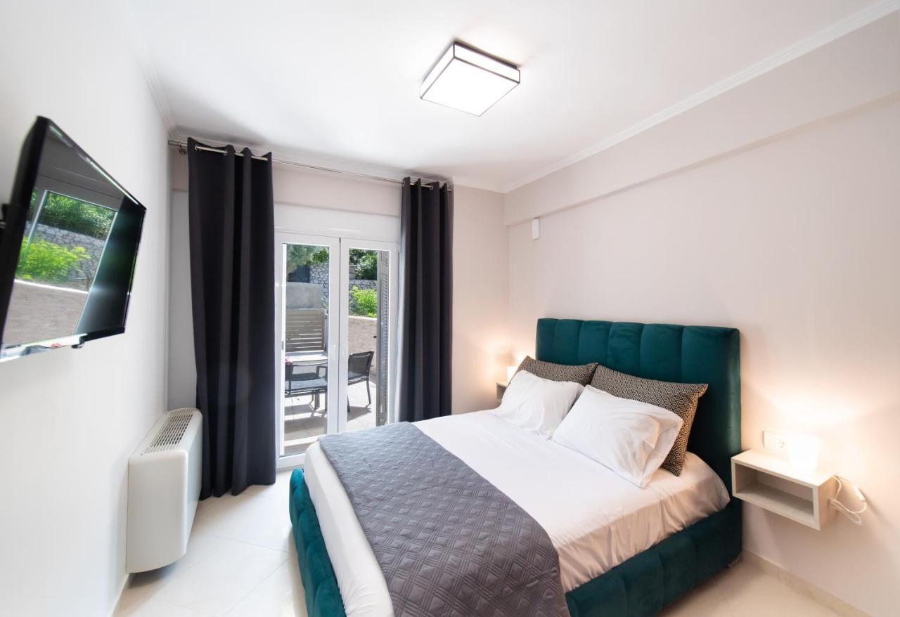Peratzada Apartments Vasiliki  Ngoại thất bức ảnh