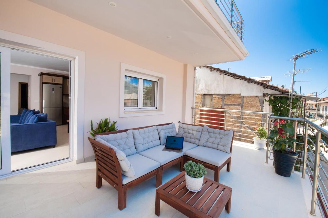 Peratzada Apartments Vasiliki  Ngoại thất bức ảnh